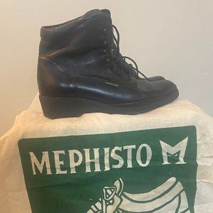 Beautiful  vintage MEPHISTO ankle boots